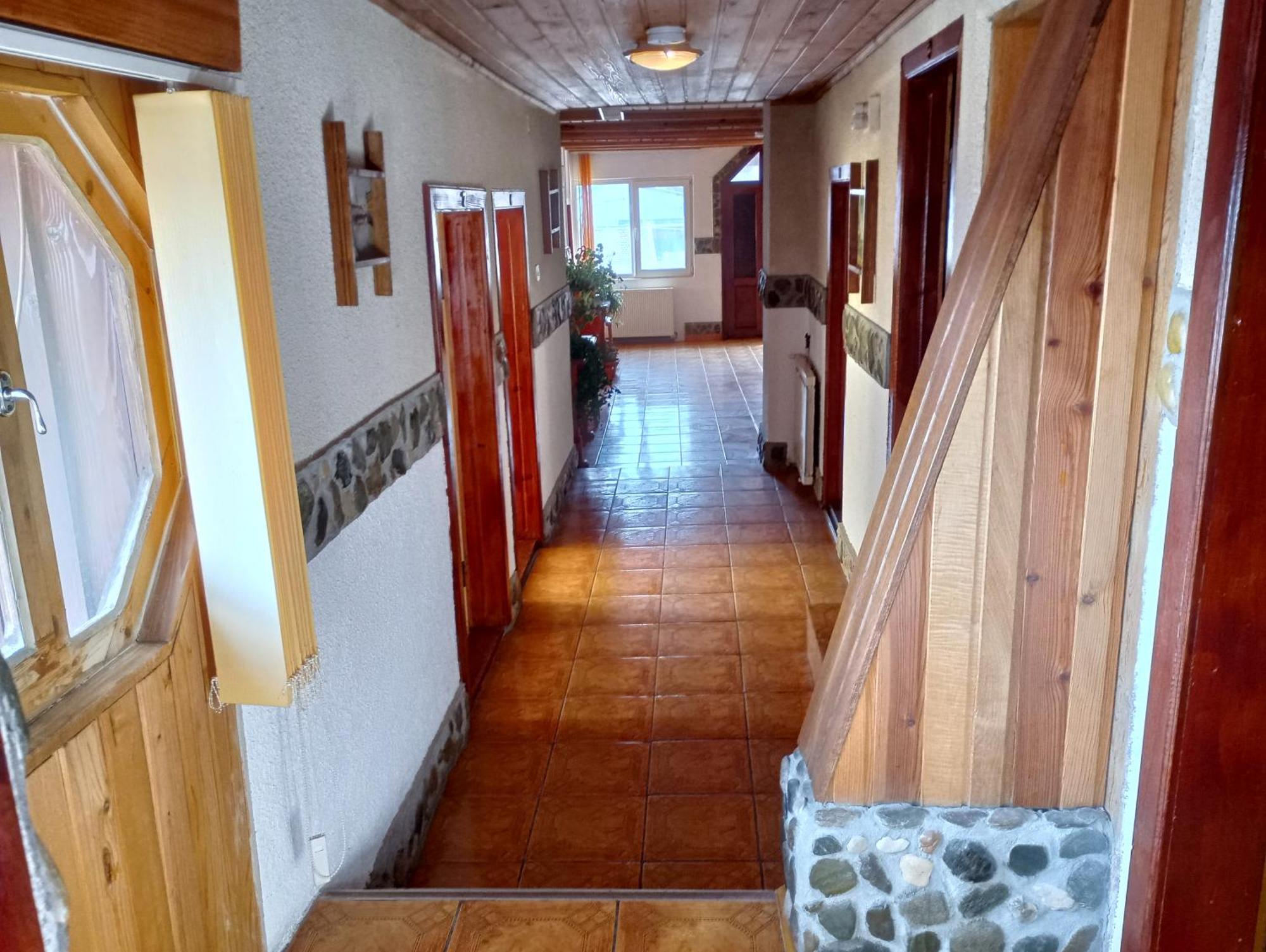 Pensiunea Irina 1 Si 2 Zărneşti Exterior foto