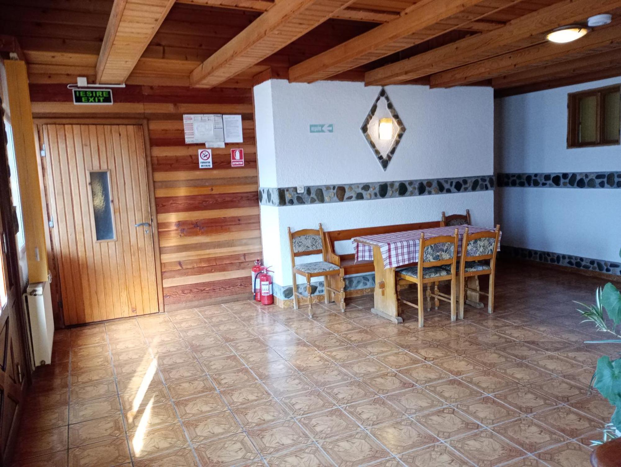 Pensiunea Irina 1 Si 2 Zărneşti Exterior foto