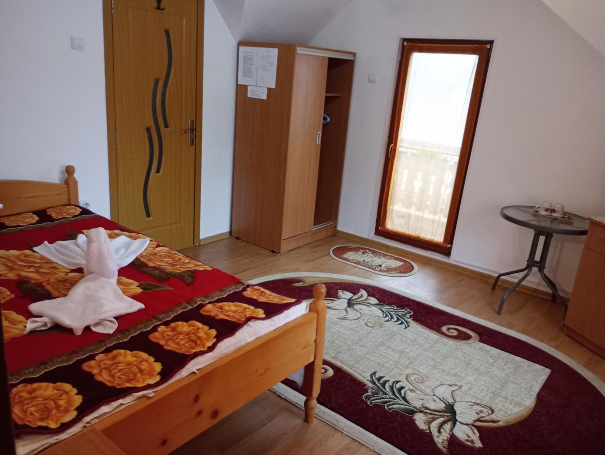 Pensiunea Irina 1 Si 2 Zărneşti Exterior foto